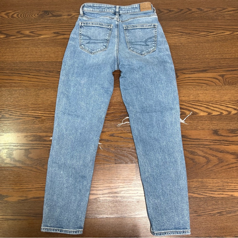 American Eagle Strigid Mom Jean size Estimated 4 - Picture 11 of 13
